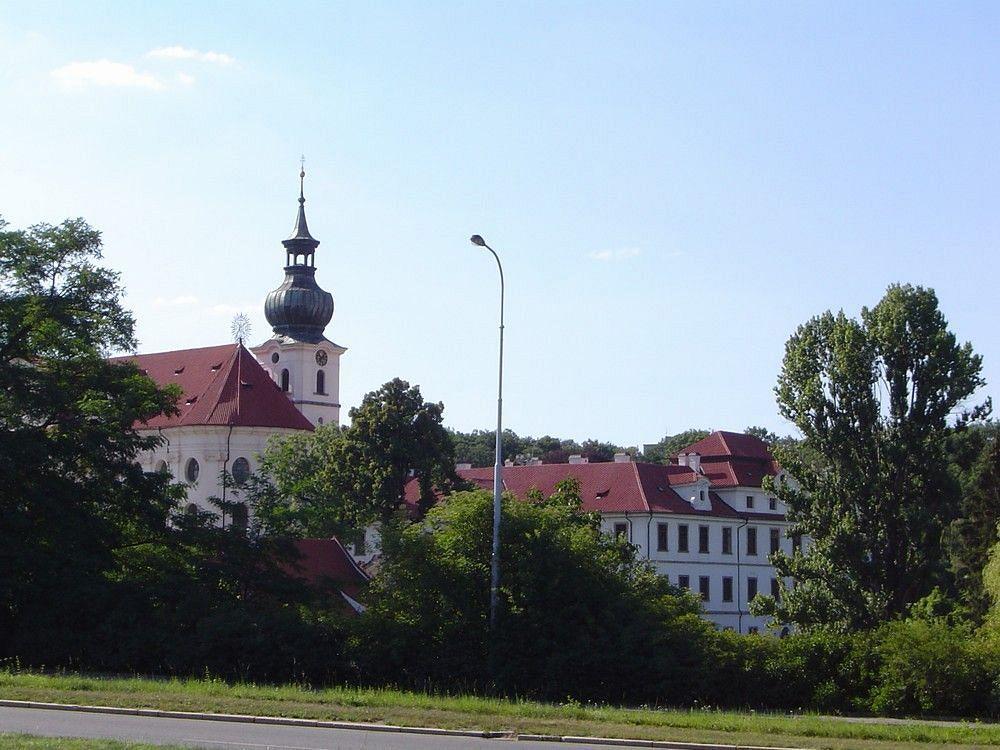 Hotel U Sladku Прага Экстерьер фото