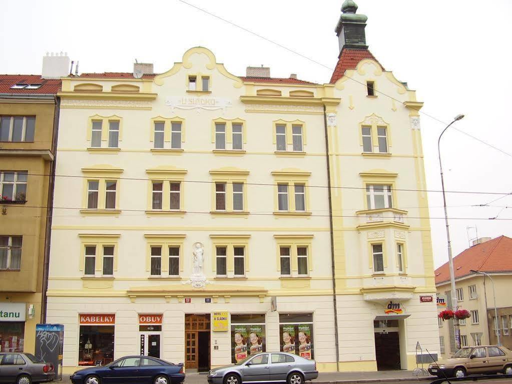 Hotel U Sladku Прага Экстерьер фото