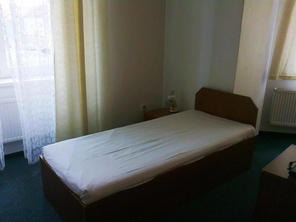 Hotel U Sladku Прага Экстерьер фото