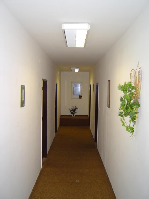 Hotel U Sladku Прага Экстерьер фото