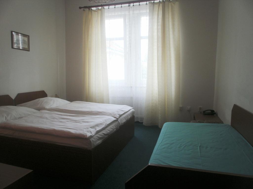 Hotel U Sladku Прага Номер фото